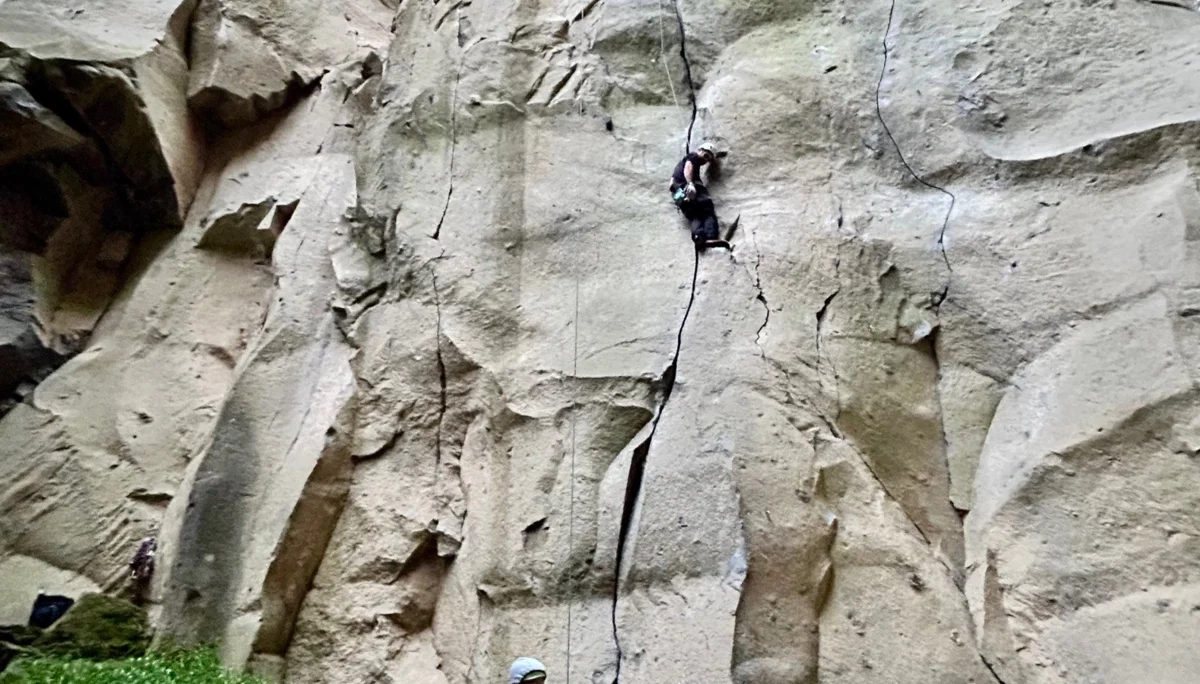 Peter und Tono beim Projektieren  | © DAV Koblenz