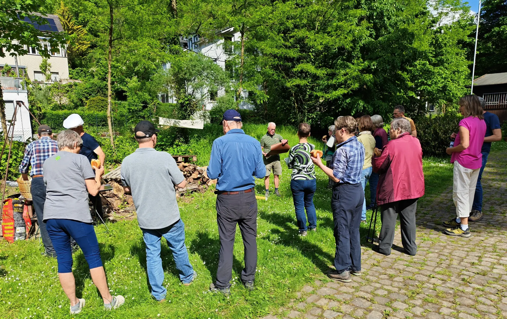Gruppe mit Rostbratwurst | © DAV Koblenz