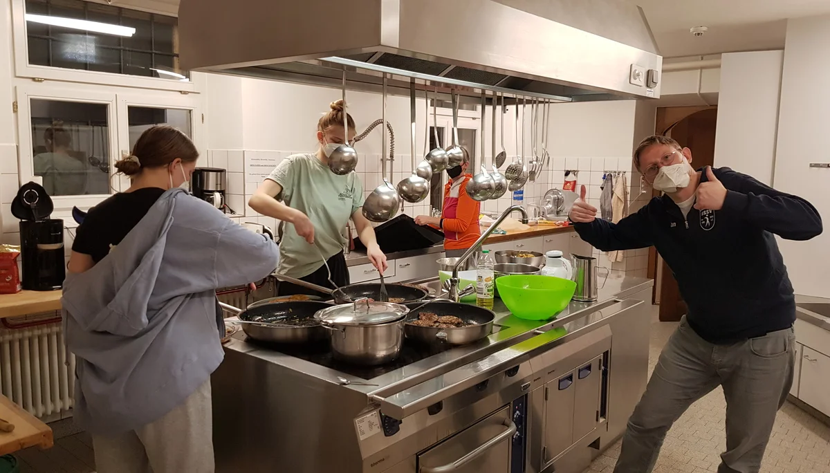 Kochen mit Maske | © DAV Koblenz