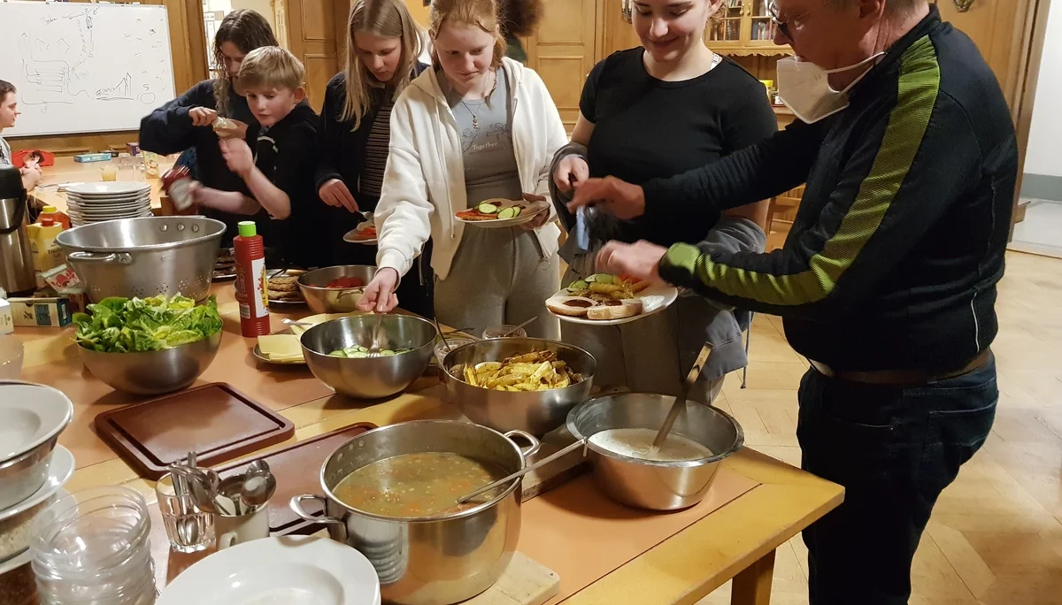 Büffetausgabe | © DAV Koblenz