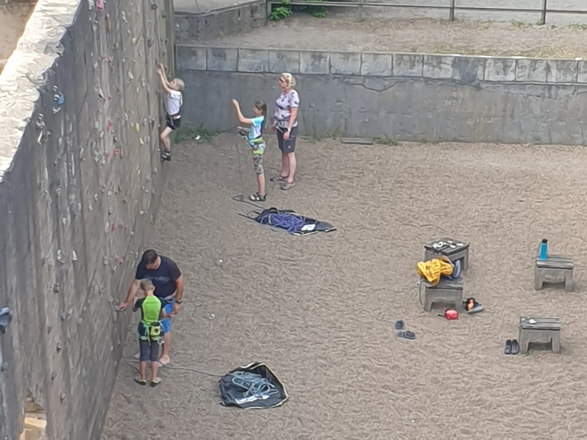 Die Industrieruine als Klettertempel | © C. Rülke