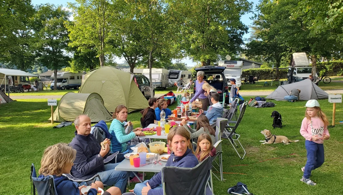 Gemütliches Beisammensein | © Uwe Henning