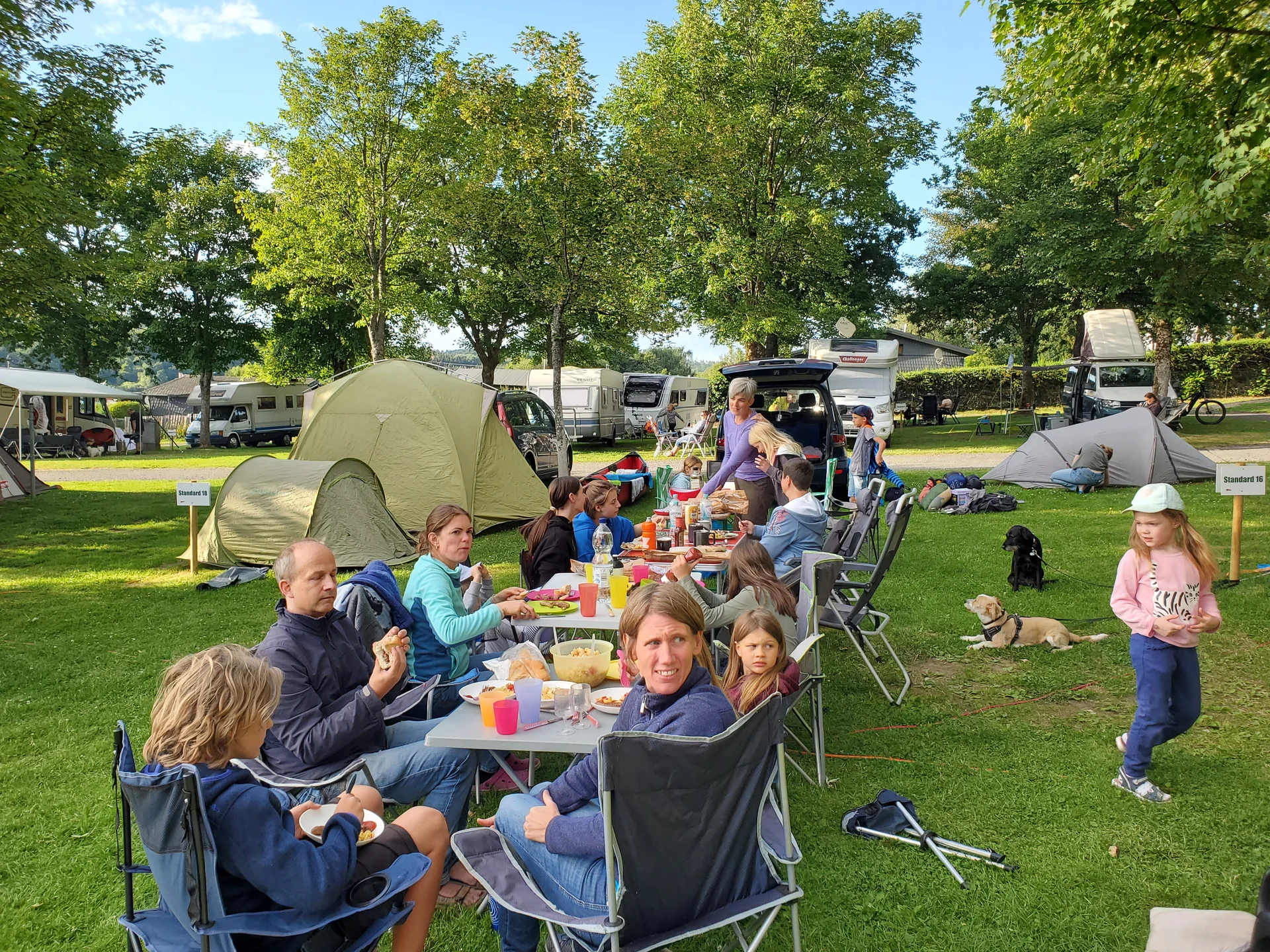 Gemütliches Beisammensein | © Uwe Henning
