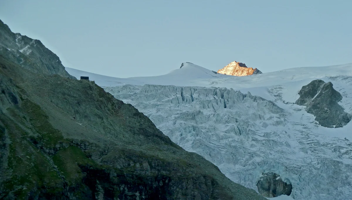 Im Aufstieg zur Cabane de Moiry (2825m)  | © DAV Koblenz | Hulley