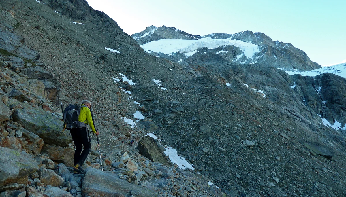 In der Bildmitte Oben der Gipfel der Pigne de la Le (3389m)  | © DAV Koblenz | Hulley