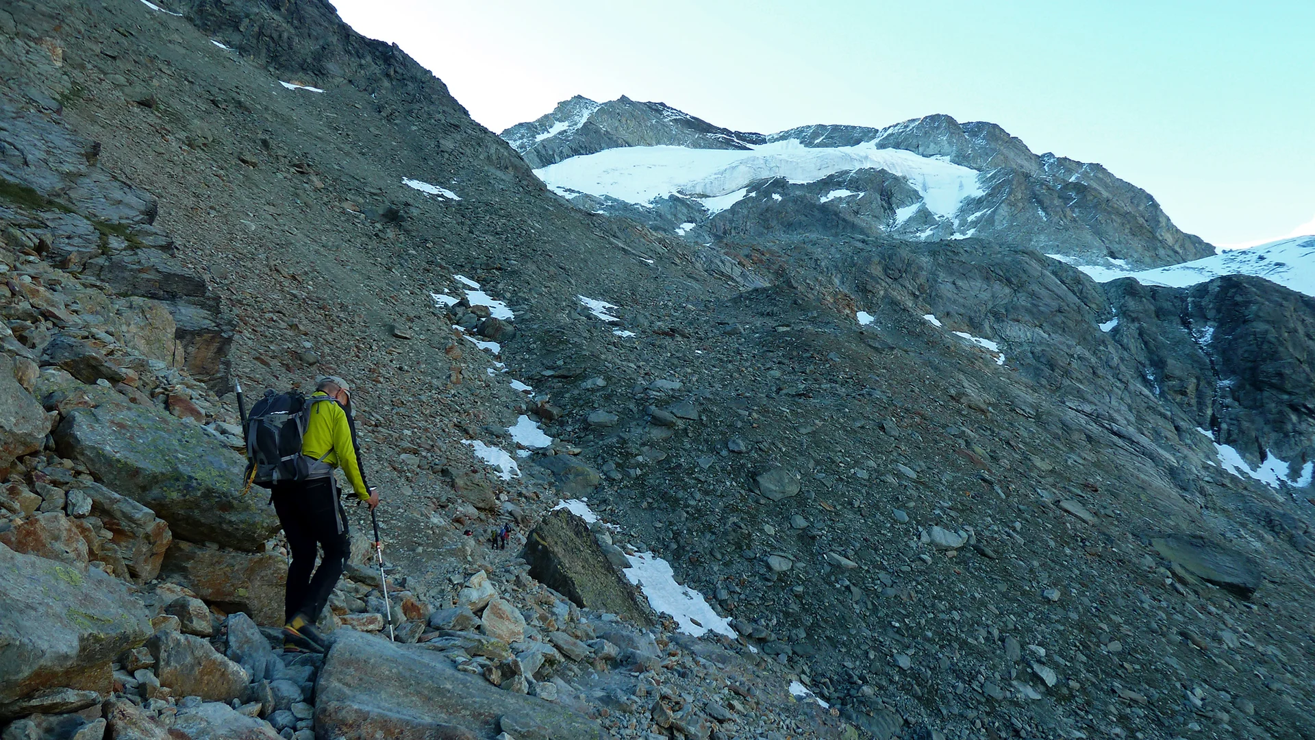 In der Bildmitte Oben der Gipfel der Pigne de la Le (3389m)  | © DAV Koblenz | Hulley