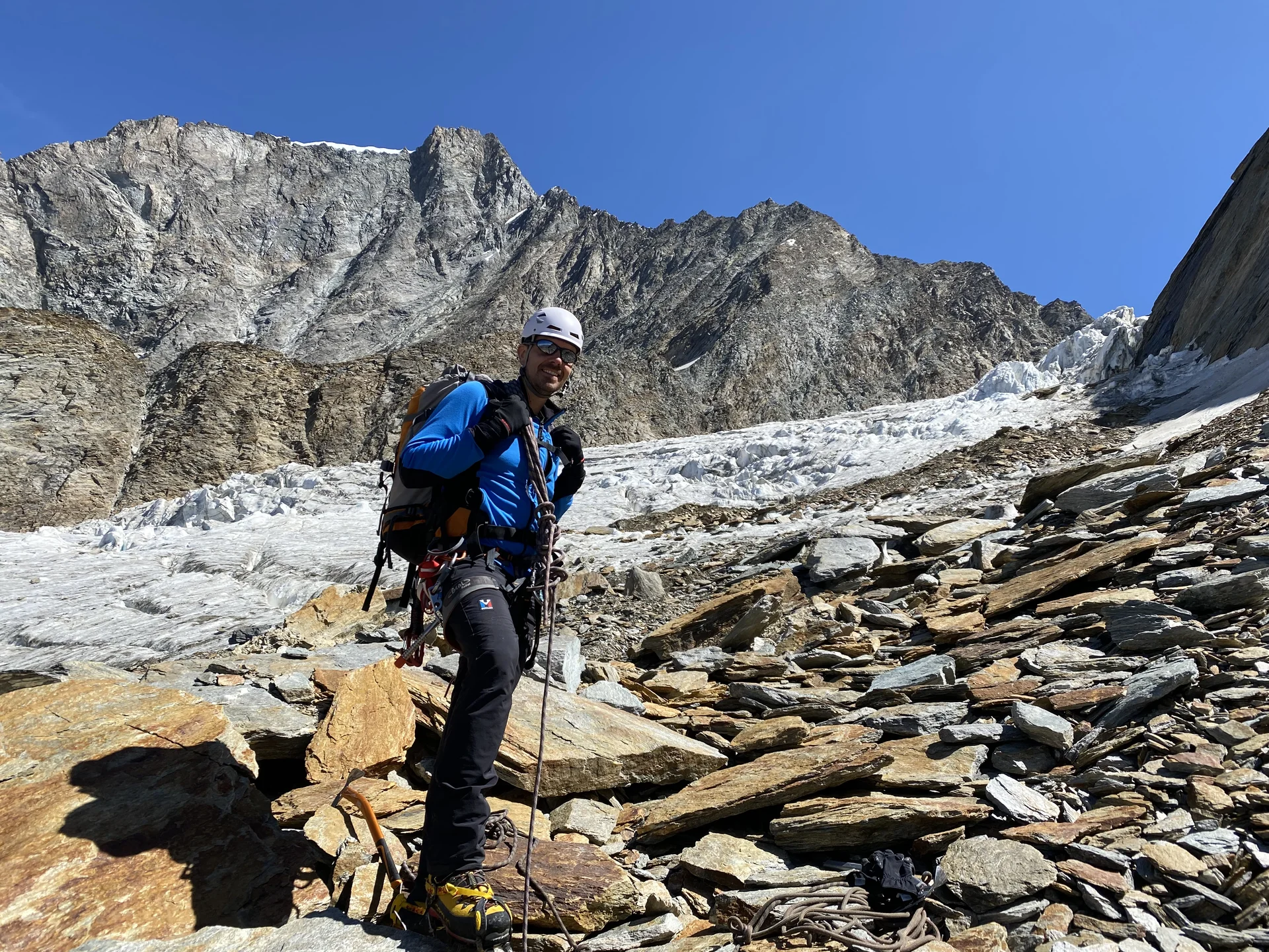 Alex mit Blick auf Weigartengletscher | © DAV Koblenz
