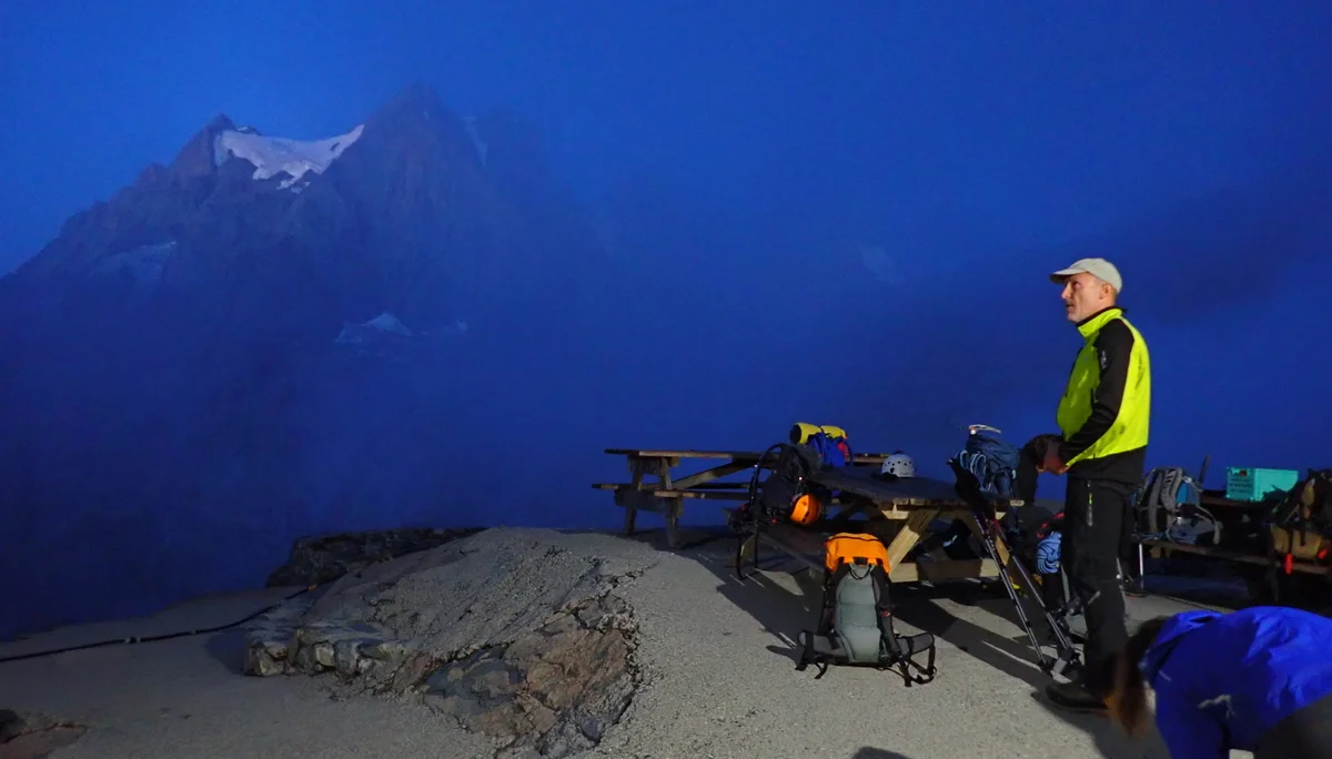 Früher Aufbruch vom Refuge Glacier Blanc | © DAV Koblenz | Hulley