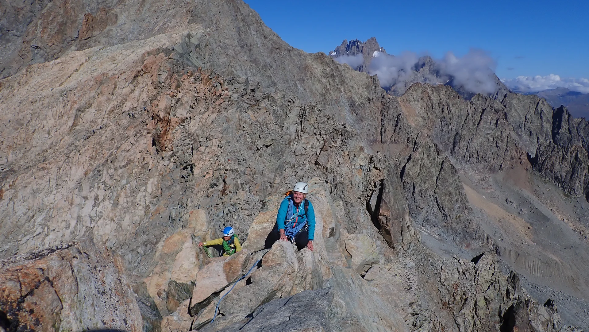 Schöne Gratkletterei an der Aiguille Glacier d´Arsine  | © DAV Koblenz | Hulley