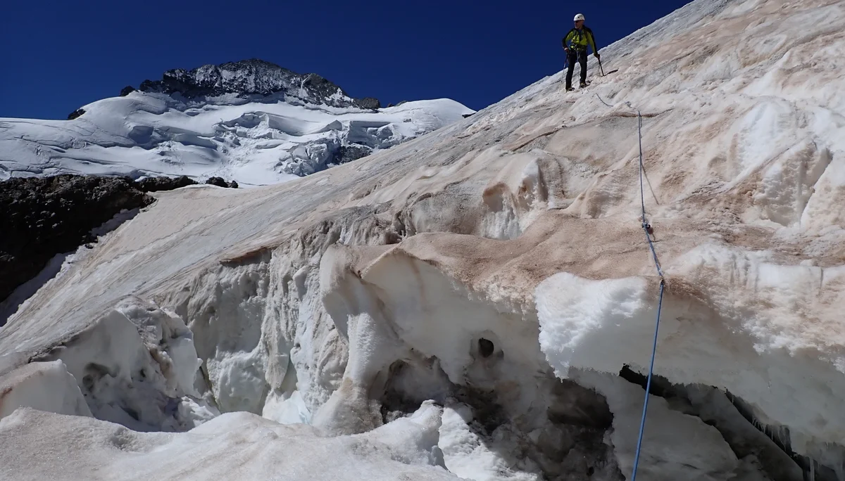 Bergschrund im Abstieg von der Roche Faurio (3.780m) | © DAV Koblenz | Hulley