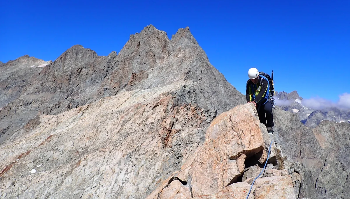 Am Gipfel der Aiguille Glacier d´Arsine (3.364m) | © DAV Koblenz | Hulley