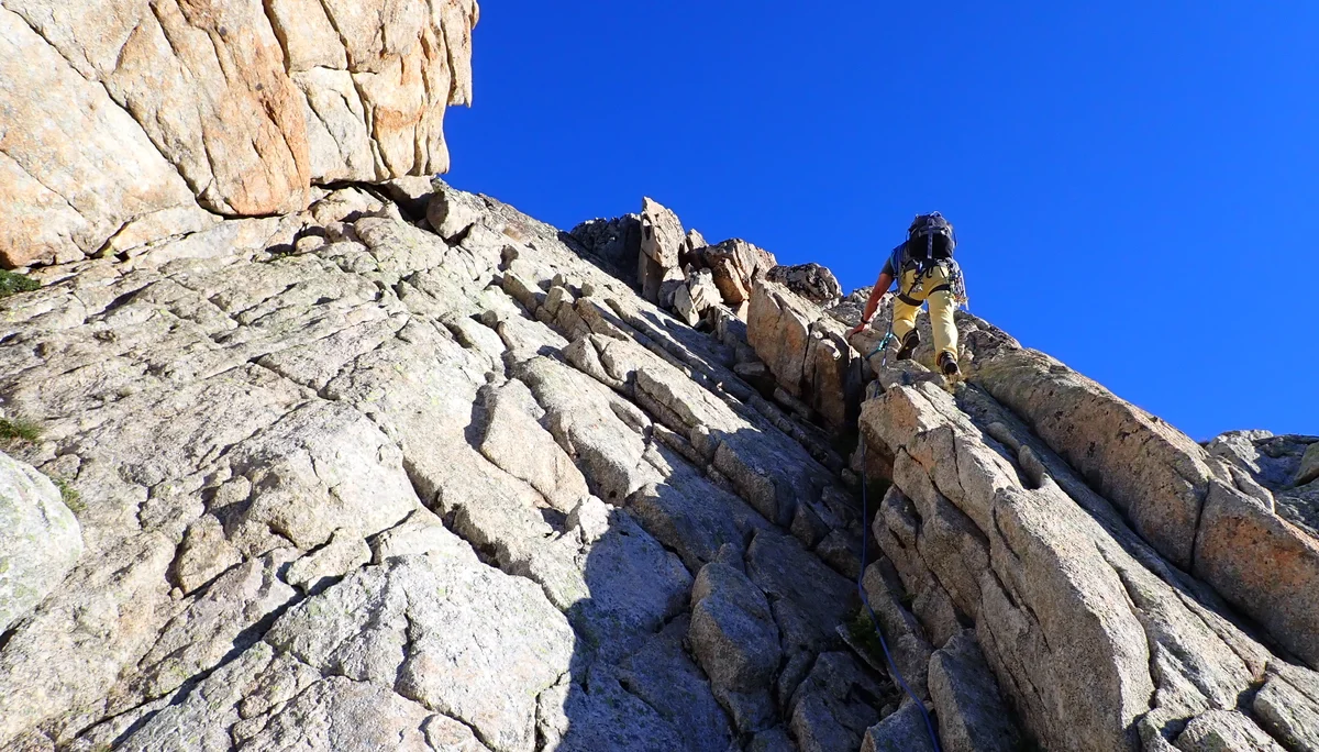 Wunderbarer Fels am Grat der Aiguille Soreillier Orientale (3.380m) | © DAV Koblenz | Hulley