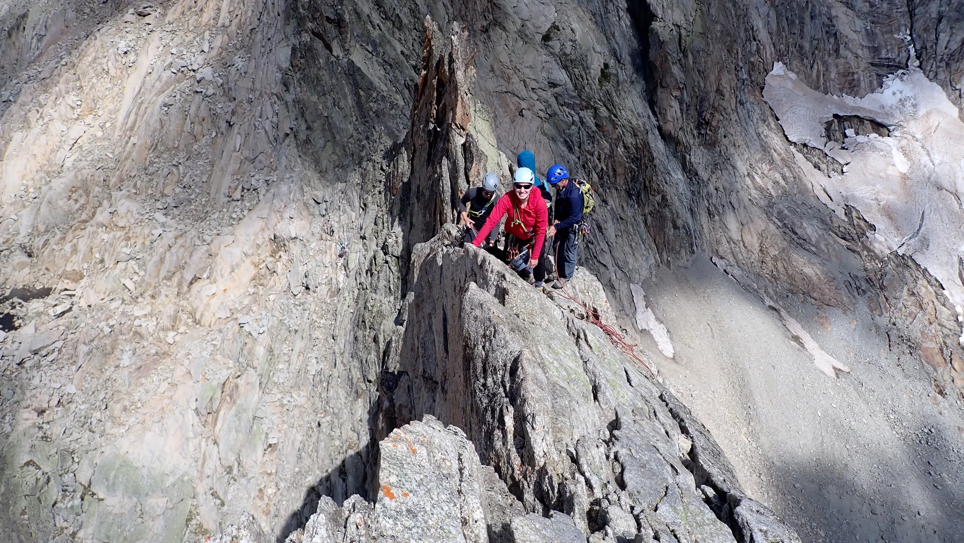 Blick zurück vom Gipfel über die Gratschneide der Aiguille Dibona (3.130m) | © DAV Koblenz | Hulley