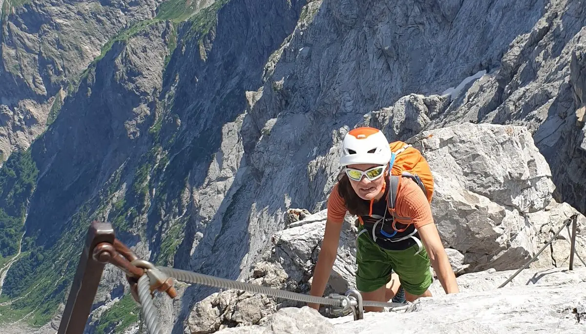 Magda am Watzmann-Gipfelgrat | © Holger Koch