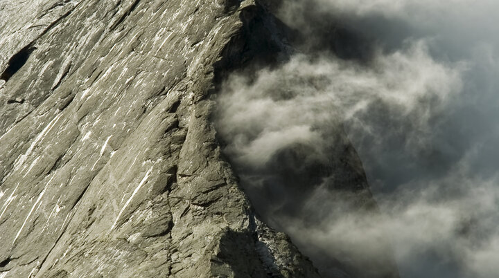 Die Nordkante im Wolkennebel | © DAV Koblenz | Detlev Reimann