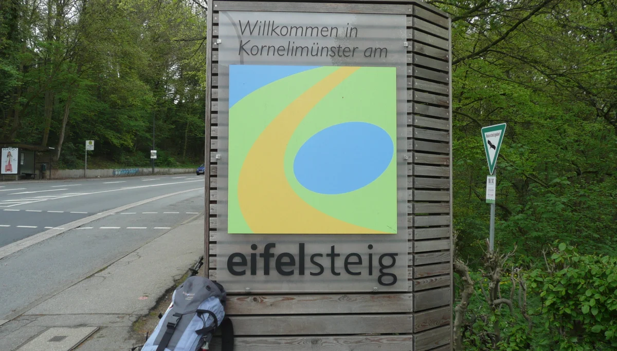 Offizieller Beginn des Eifelsteigs in Kornenlimünster | © DAV Koblenz