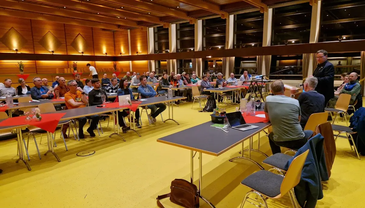 Rund 60 Mitglieder folgten der Einladung | © Uwe Henning