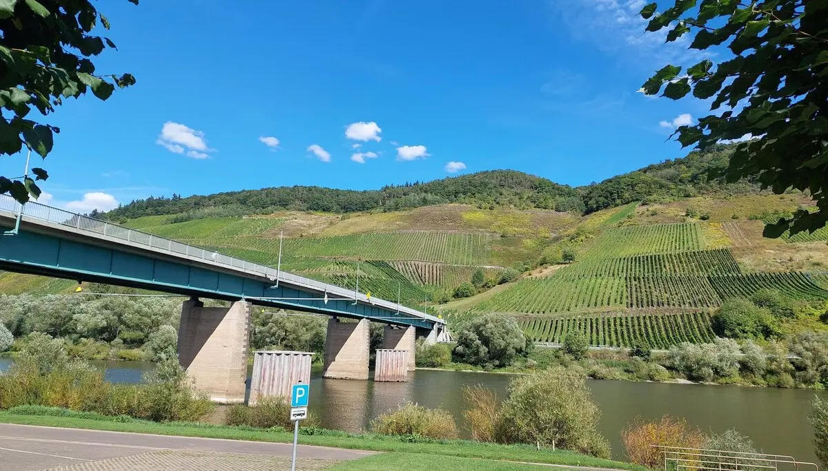 Wendepunkt an der Brücke bei Reil | © Peter May