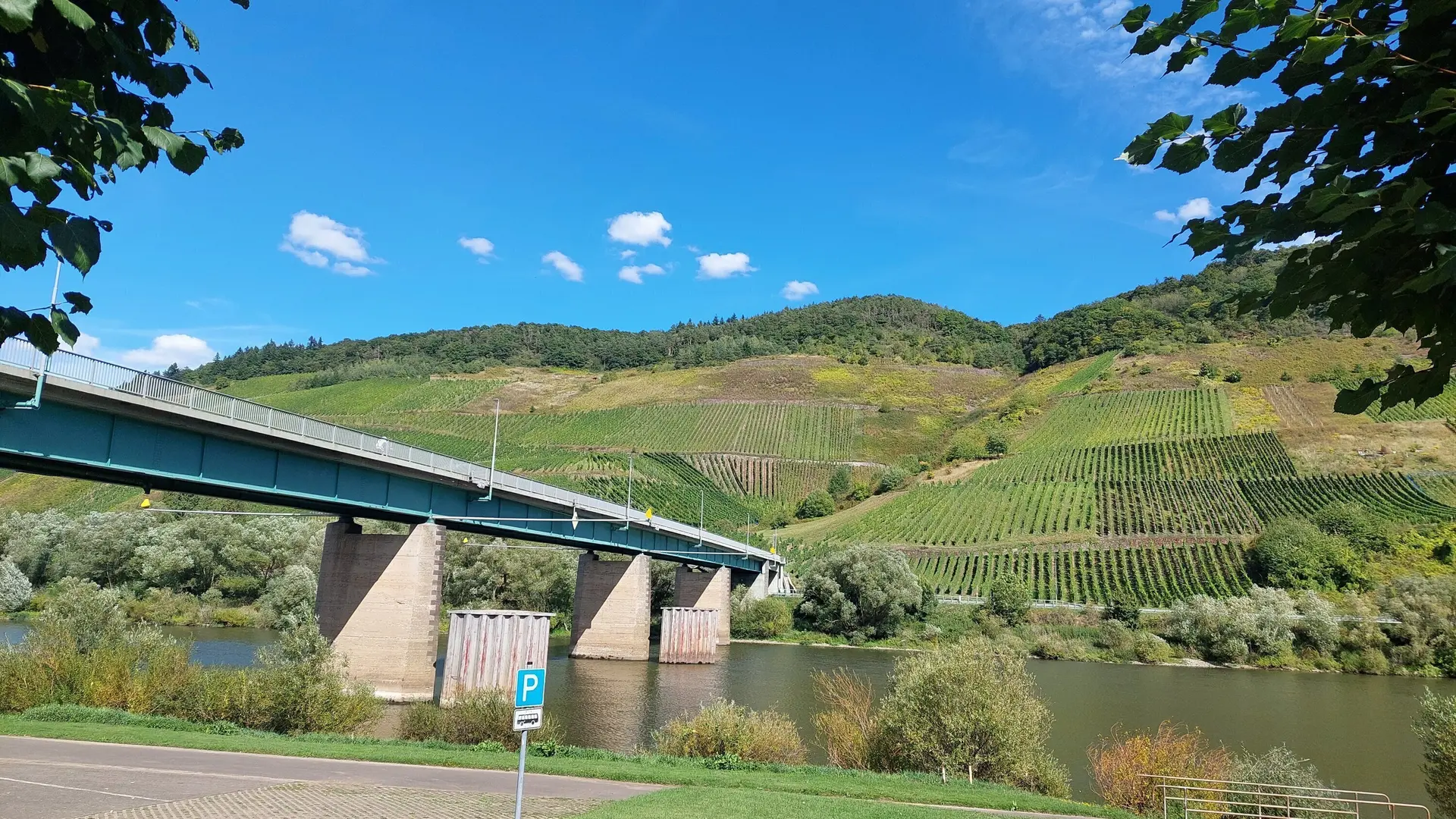 Wendepunkt an der Brücke bei Reil | © Peter May