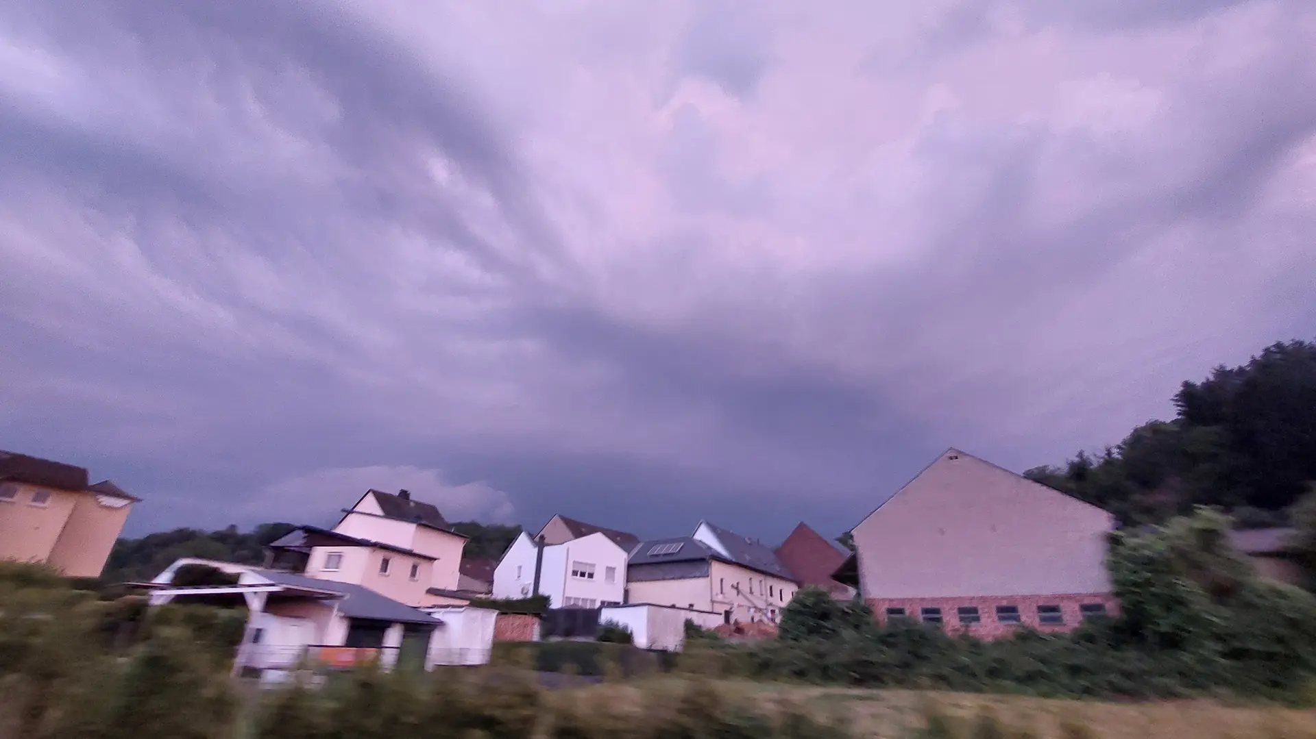 Blitz und Donner zwingen mich zur vorzeitigen Umkehr | © Peter May