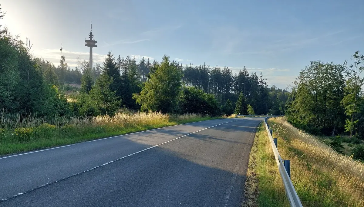 Das Ziel, der Funkturm auf der Hohen Wurzel | © Peter May