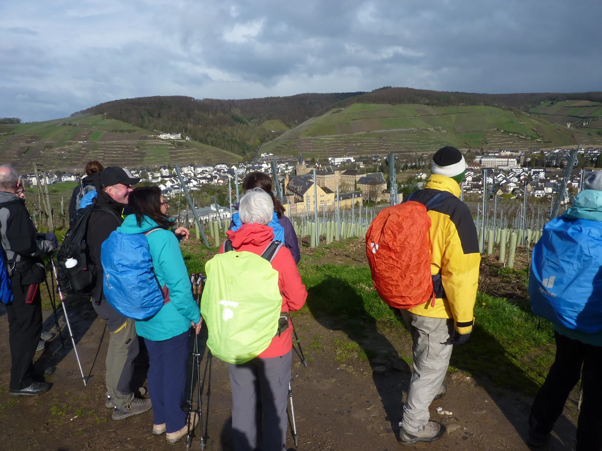 Blick auf Ahrweiler und Gymnasium | © DAV Koblenz