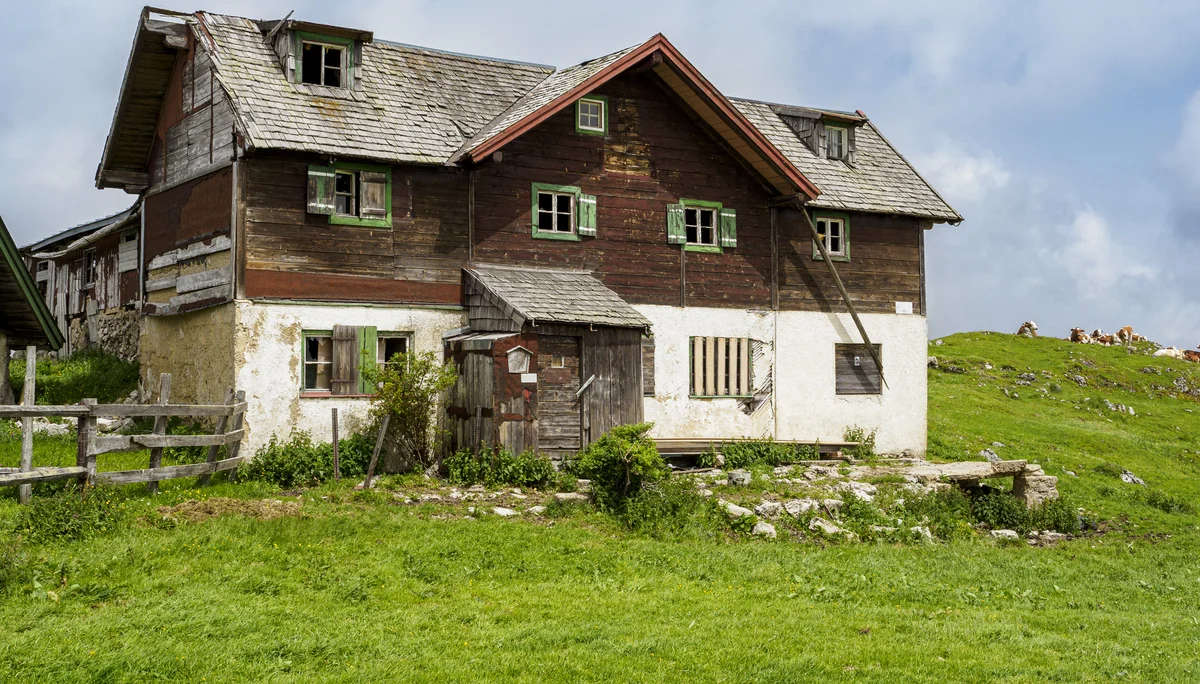 Klausenberghütte - dem Verfall preisgegeben | © DAV Koblenz