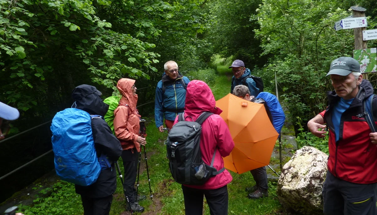 Rüsten für den Regenschauer | © DAV Koblenz
