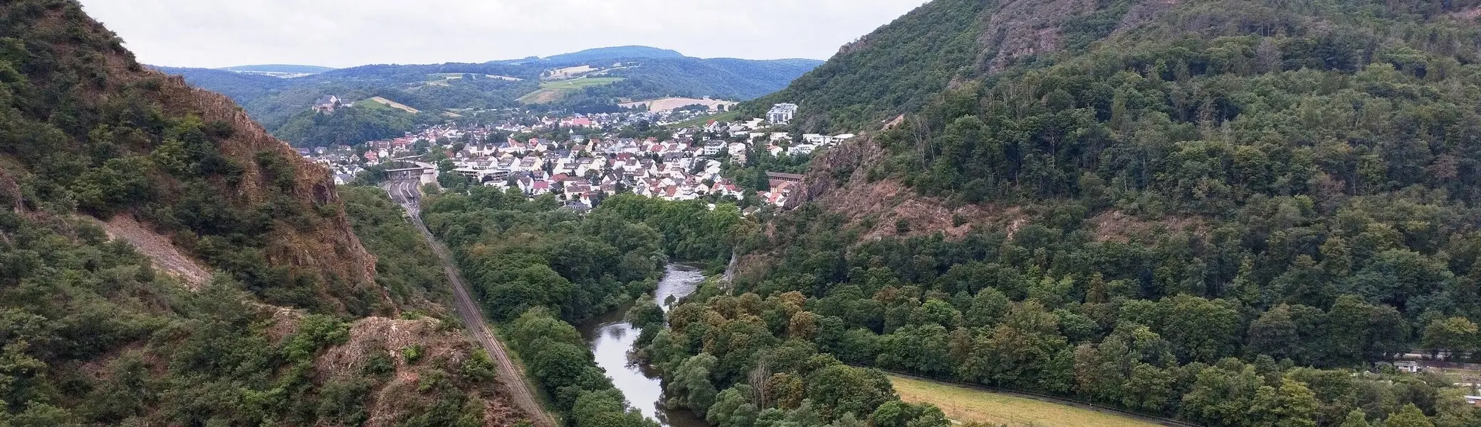 Blick in Nahetal mit Bad Münster am Stein | © DAV Koblenz