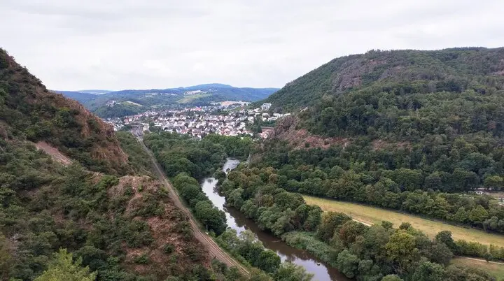 Blick in Nahetal mit Bad Münster am Stein | © DAV Koblenz