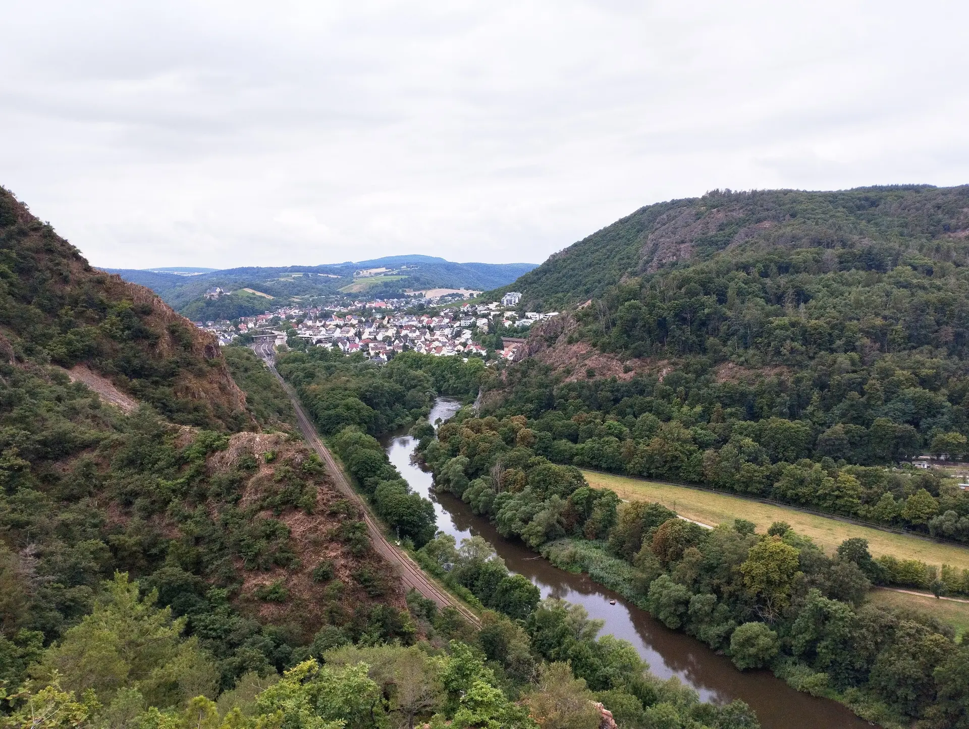Blick in Nahetal mit Bad Münster am Stein | © DAV Koblenz