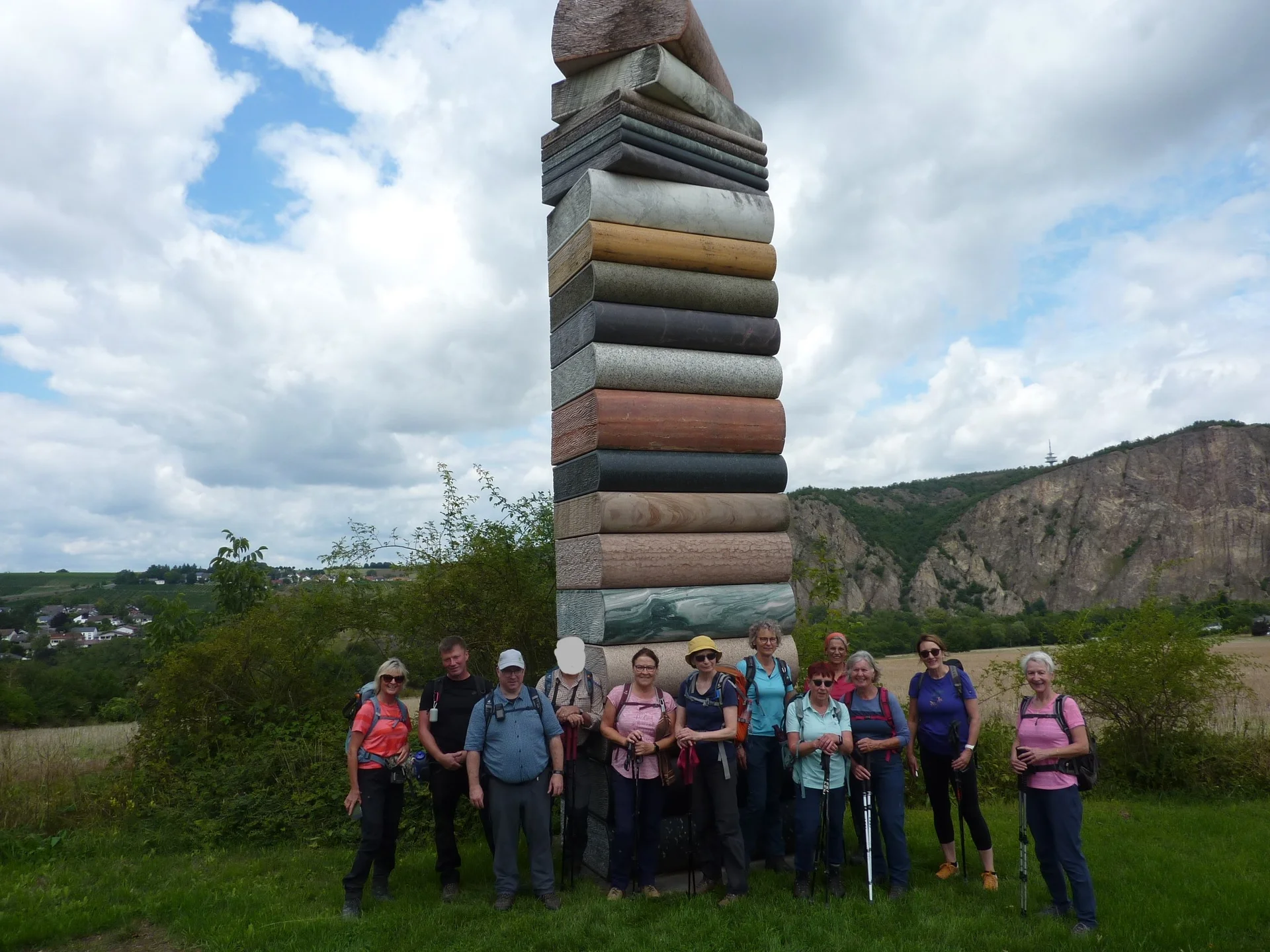Gruppenbild am Bücherturm | © DAV Koblenz