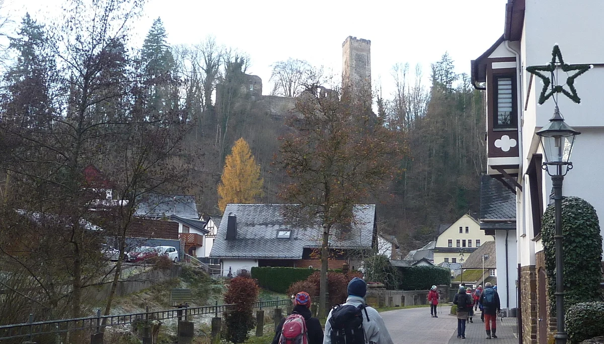 Auf dem Weg durch Grenzau | © DAV Koblenz