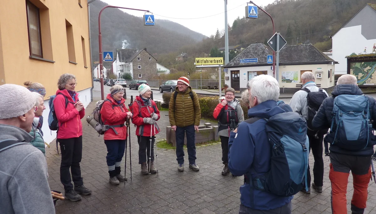 Treffen Marktplatz Burgen | © DAV Koblenz
