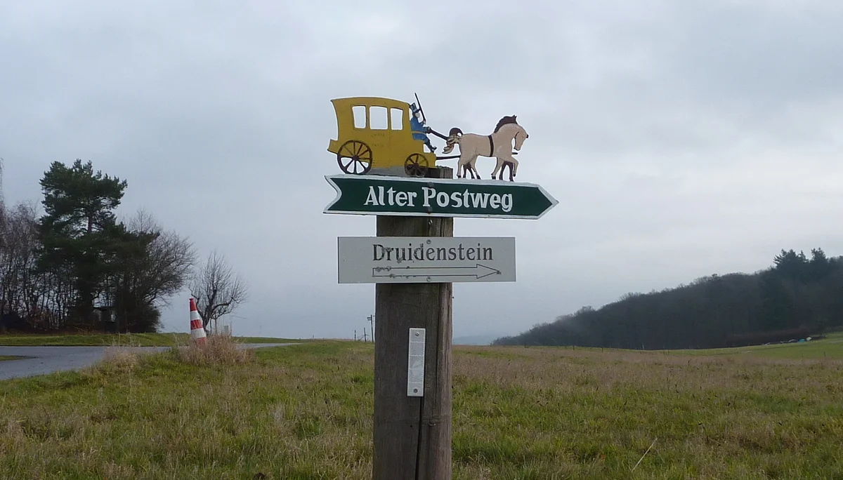 Wegweiser Alter Postweg | © DAV Koblenz