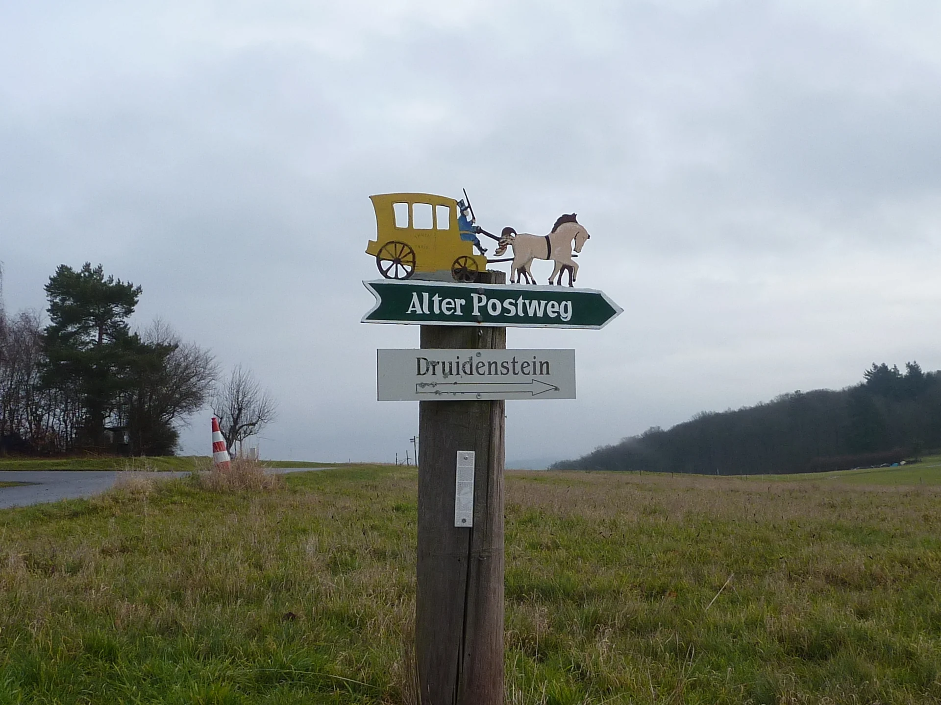 Wegweiser Alter Postweg | © DAV Koblenz