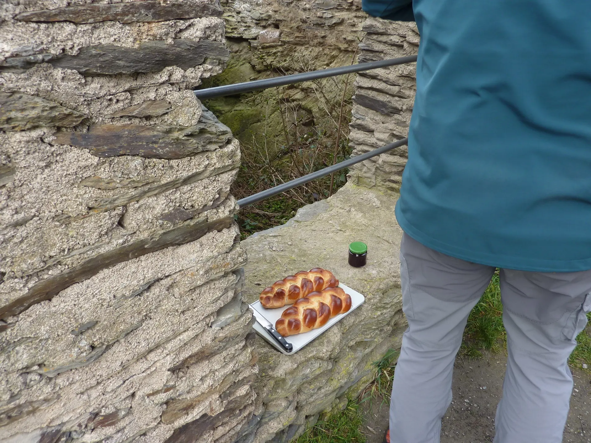 Selbstgebackener Hefezopf zum Mittag | © DAV Koblenz