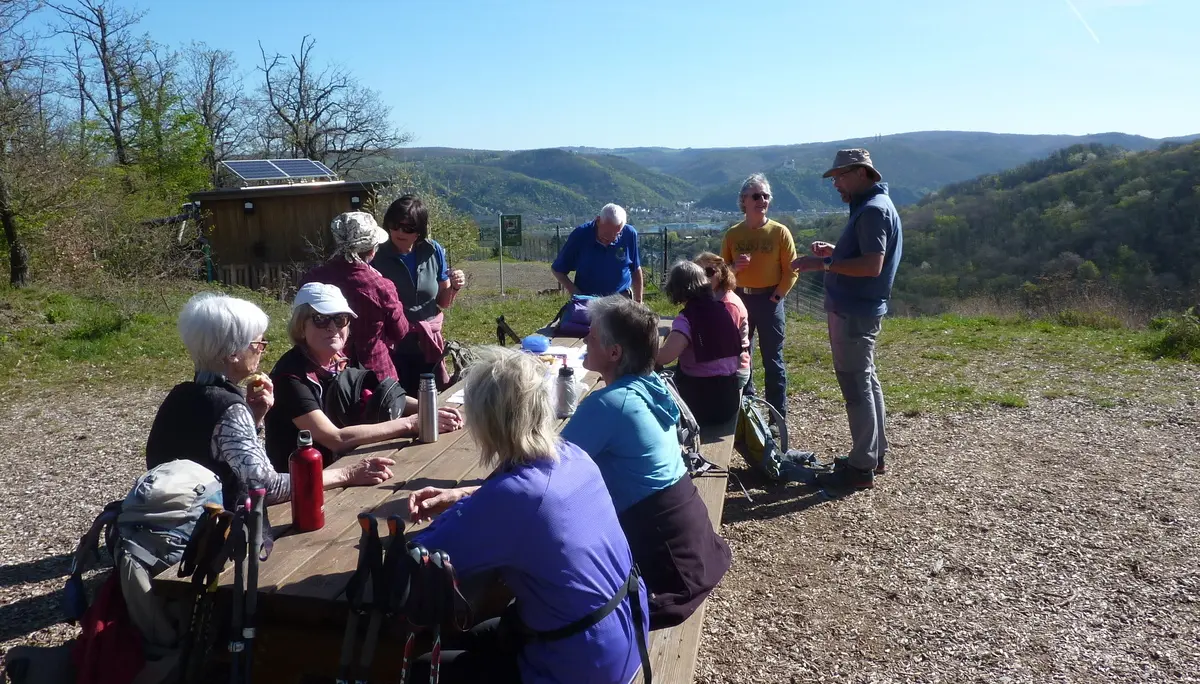 Mittagspause in geselliger Runde | © DAV Koblenz