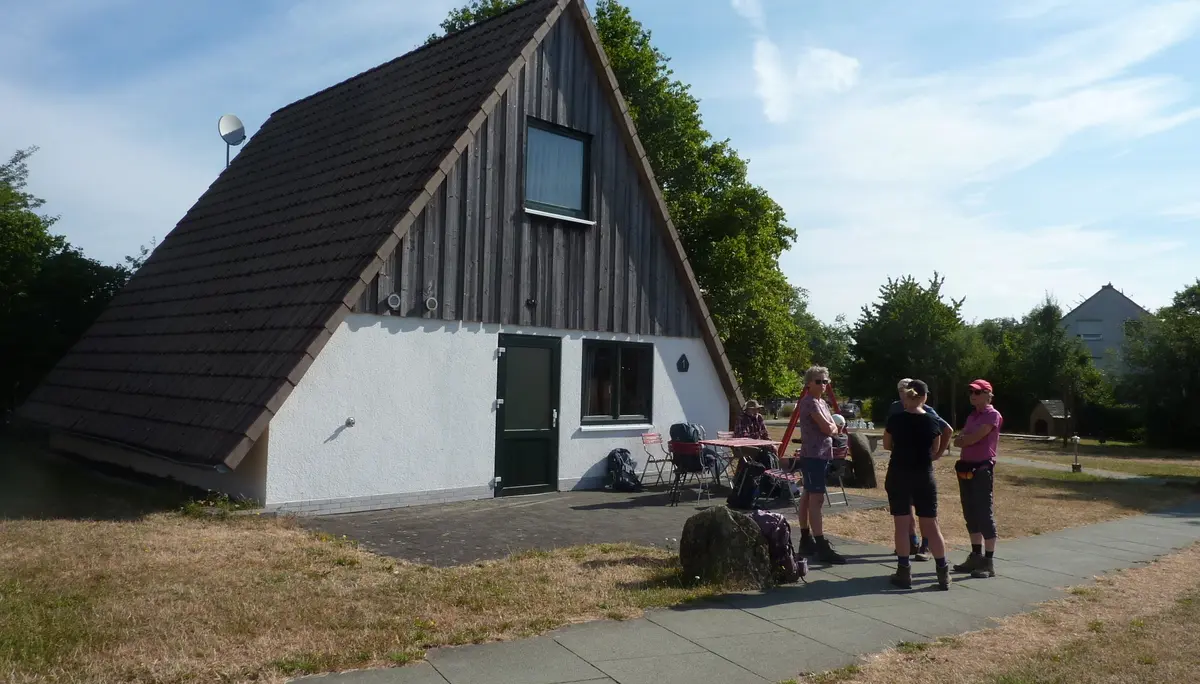 "Nurdach"-Ferienhaus im Freizeitzentrum | © DAV Koblenz